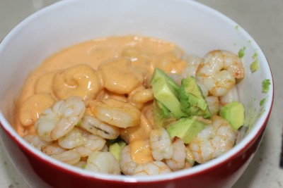 aguacate con gambas