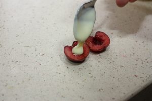yoghurt cherry